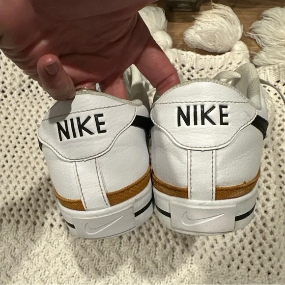 NIKE COURT LEGACY SNEAKERS MENS 12 WHITE EXC.CONDITION - Picture 4 of 8